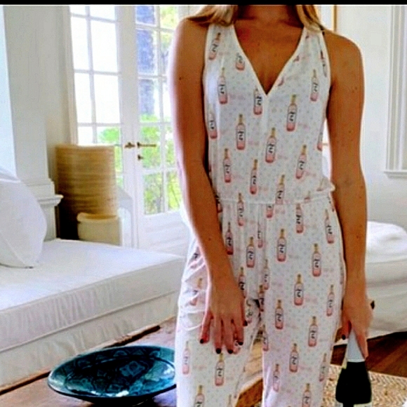 jordann jammies Other - Rose' all day lounge wear.